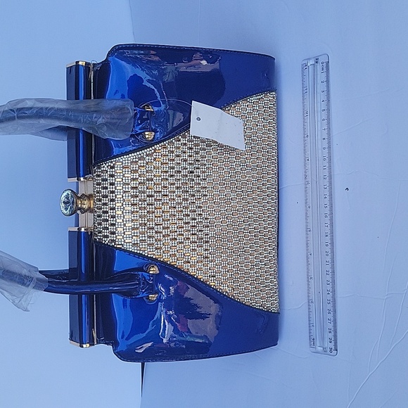 Blue bejeweled hand/strap purse - Picture 2 of 8